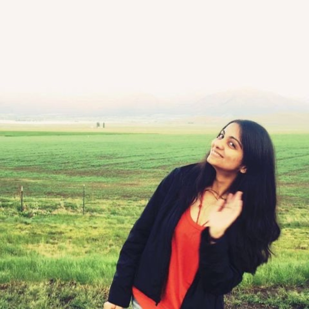 Meet your Posher, Aayushi